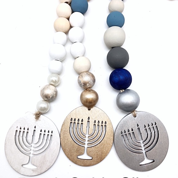 Menorah Wooden Bead Garland Silver, Gold, or Pearlized White, Hand Created - Picture 2 of 8